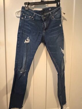 Lucky Brand Ripped Dark Blue Skinny Jeans